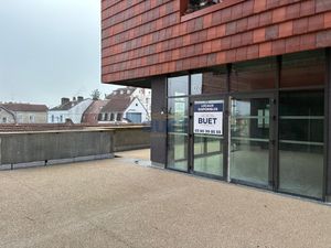 A VENDRE - BUREAUX OU ACTIVITES - BESANCON - Gare TGV  ÉCO