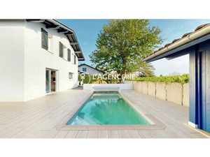 MAISON T5 150 + Piscine