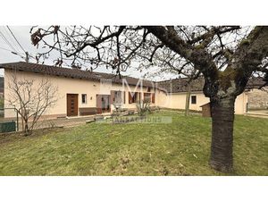 Ceyzériat - Maison avec jardin  cour et garage