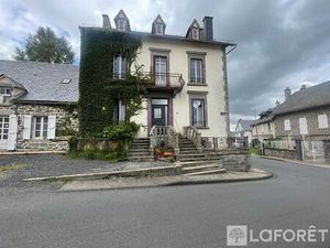 Maison Marcenat 6 pièce(s) 266 m2