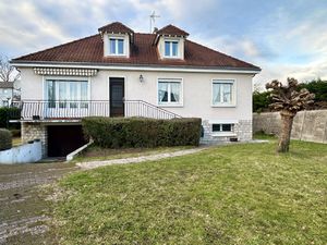 Maison familiale à fort potentiel - 135 m2 - Saint Jean Le B