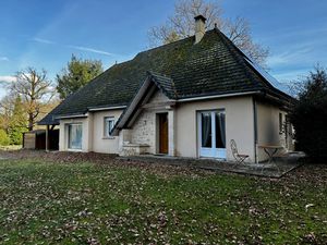 BIEN RESSOURÇANT ET RARE - ACCÈS PRIVÉ À L'ÉTANG