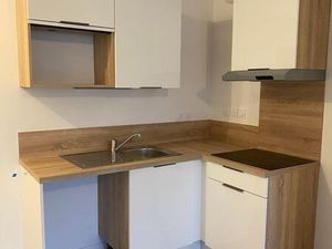 Location à l'année T2 avec parking  proche BAB2