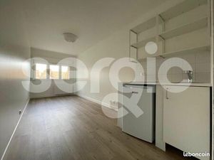 Studio 1 pièce 17 m²