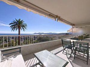 Appartement F3 à louer - 3 pièces - 83 m2 - Cannes - 06 - PROVENCE-ALPES-COTE-D-AZUR