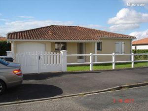 LOCATION MAISON AMBARES ET LAGRAVE 110 m2 4 PIECES