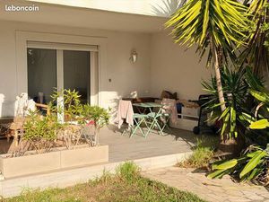 T2 climatisé  vue mer  piscine  garage