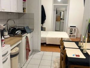 Studio rdc centre Parthenay 25m2