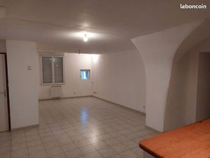 Appartement de type T3 à louer