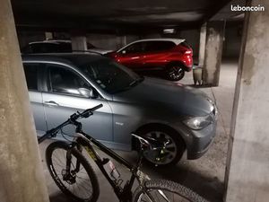 Place de parking couvert sous sol securise moutiers