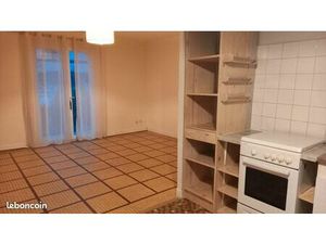 Maison 80 m2 5 pièces avec petit jardin et garage