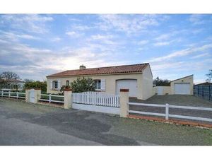 Maison La Chevrolière m² T-3 à vendre  299 500 €