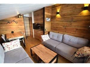 Deux pièces rénové - dernier étage