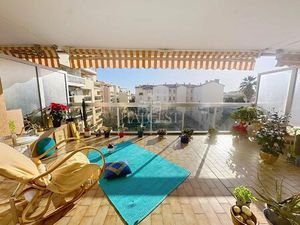 Superbe trois‑pièces traversant en plein centre de Menton