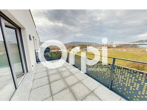 Location appartement  73.14 m² T-3 à Mont-Saint-Martin  1 220 €