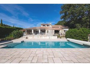 Très belle villa avec terrain et piscine en exclusivité à Sai