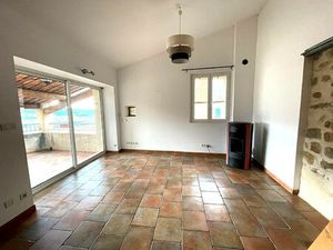 Maison en pierre de village à vendre avec T2 indépendant  vue imprenable à couper le souff