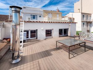 // Maison avec terrasses  cour  atelier et studio indépendant – Vue imprenable sur la Bonn