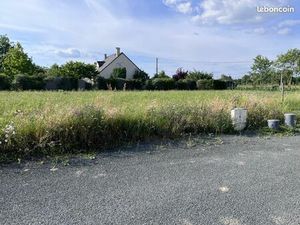 Terrain 680 m² Montrelais