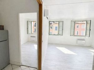 T2 lumineux avec alcôve – Toulon centre (Cour Lafayette)