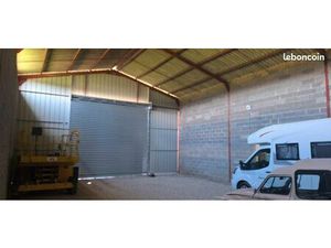 Emplacement pour camping-car