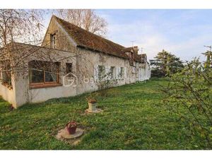 Maison longere de 140 m² à Coullons
