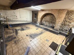 Local d'activités à vendre