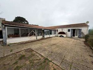 Vente Maison à Talmont-Saint-Hilaire (85440) : à vendre / 220m² Talmont-Saint-Hilaire