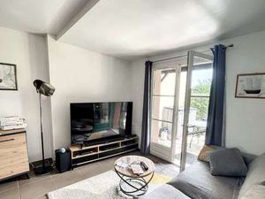 Location Maison à Saint-Suliac (35430) : à louer / 77m² Saint-Suliac