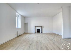 Lumière & Rénovation pour ce T2 au coeur de Plonéour