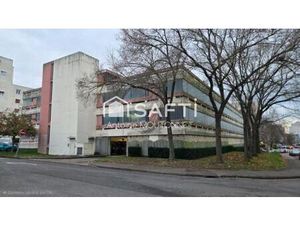 Parking/local d'activité au cœur de Grand-Quevilly