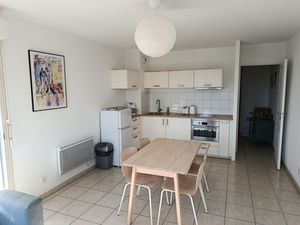 APPARTEMENT T2 MEUBLE 44m² 3 ème étage + terrasse + parking