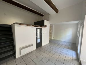 Beaux Arts - Faux T2 avec mezzanine