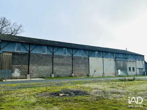 Location Surface diverse 3 000 m²