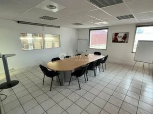 ENTREPOT - LOGISTIQUE A VENDRE OU A LOUER