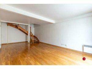 Appt T3 duplex avec terrasse et place de parking