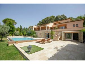 Vente Maison de luxe Simiane-Collongue 7 Pièces 384 m² <meta name="description" content="N