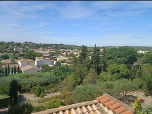 Puisserguier  bel appartement de 76 m2 avec terrasse et garage