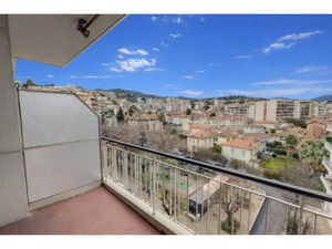 Vente appartement 2 pièces 50 m² Nice (06100)
