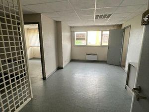 Location Local commercial DECINES CHARPIEU 69150