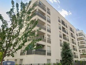 Location Appartement 1 pièce 27m² LYON 8ème