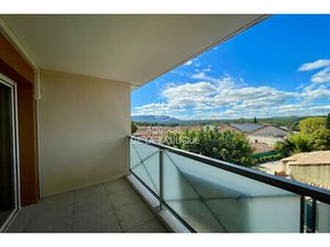 Achat Appartement 2 pièces 50m² ST MAXIMIN LA STE BAUME 83470