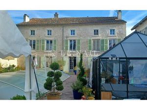 Achat Maison 12 pièces 633m² VALENCE EN POITOU 86700