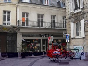 À LOUER - HYPER CENTRE STUDIO - IMPASSE ECUYERE