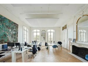 BUREAUX A LOUER - PARIS 75008