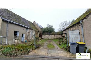 Maison ancienne à rénover et sa grange