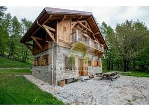Chalet de luxe de 5 chambres en vente Châteauneuf-d'Entraunes  Provence-Alpes-Côte d'Azur