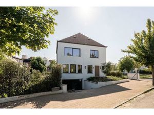 Exclusief: Stijlvolle renovatie op een toplocatie in Duinbergen