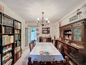 Te renoveren ruime woning met 4 slaapkamers in het hart van Oud-Knokke