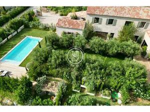 Villa de luxe à vendre à Saint-Rémy-de-Provence : 2 149 000€ | 240m²